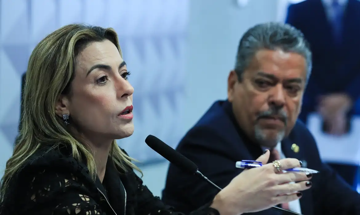 Relatório da CPI das Bets pede proibição de jogos virtuais e punição para influenciadores