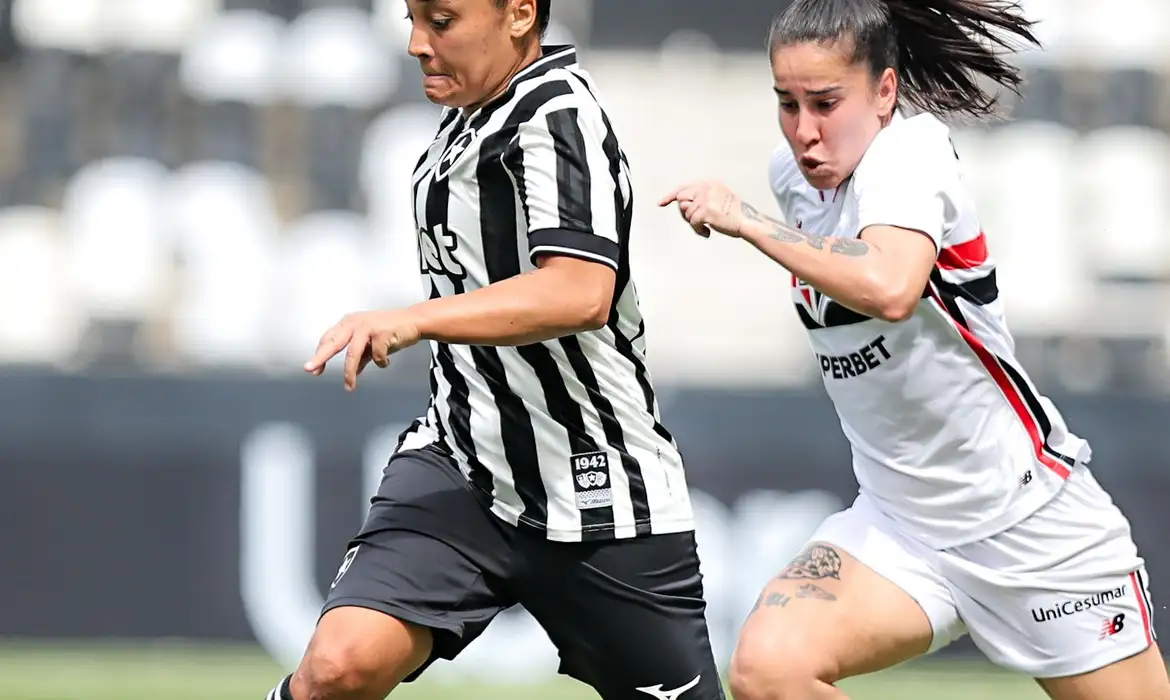 Brasileiro Feminino: São Paulo goleia, iguala líder e afunda Botafogo
